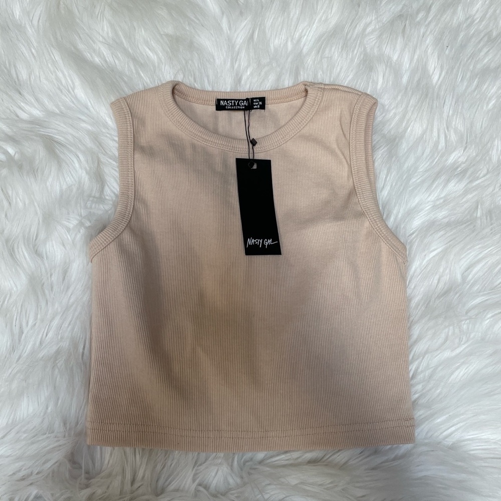 Nude ribbed crop tank✨